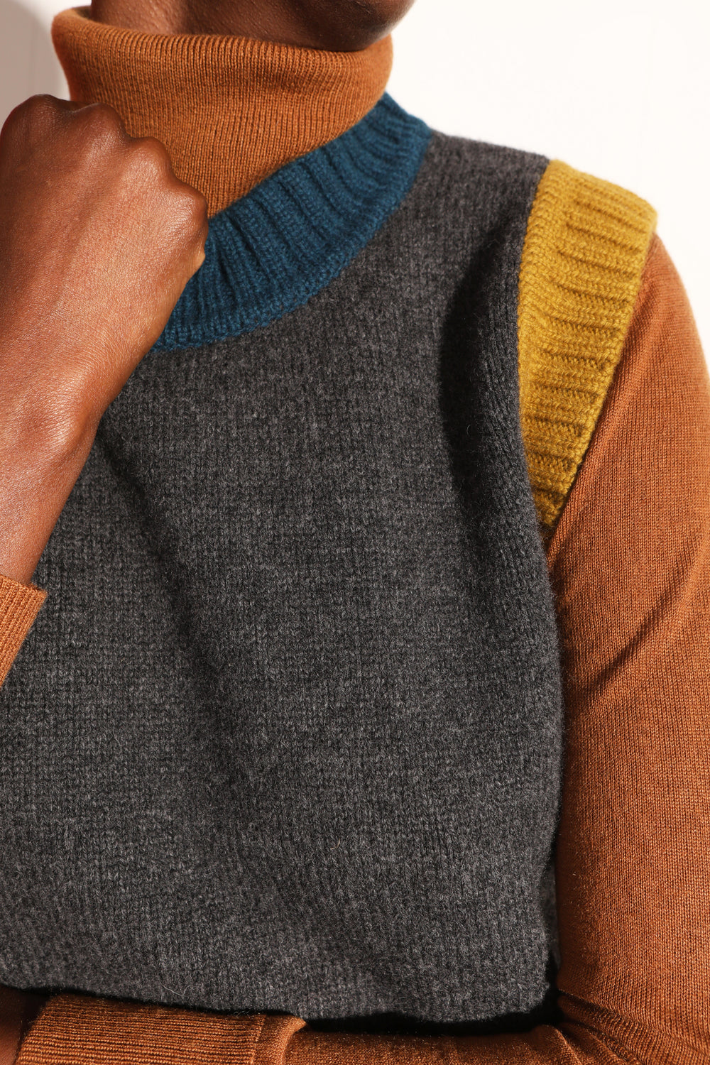 Ives Vest Multi