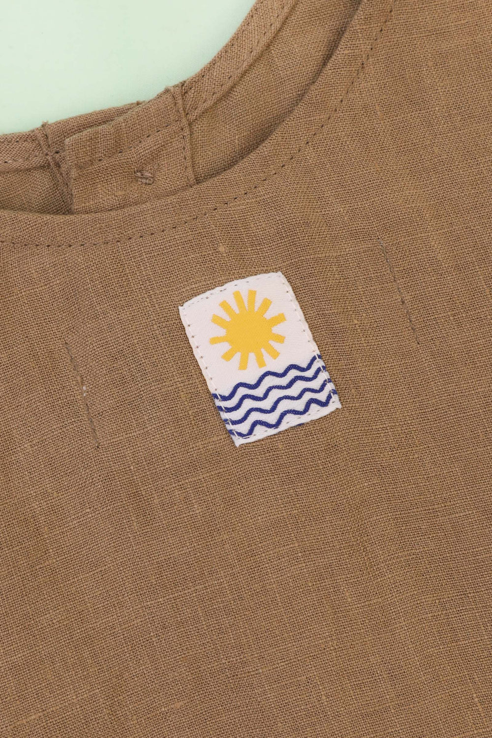 BASIC BUTTON FRONT TANK STONE