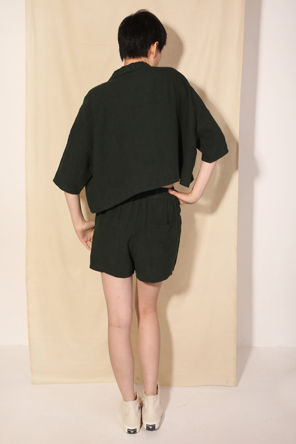 ベーシックリネンショートパンツ フォレストグリーン
