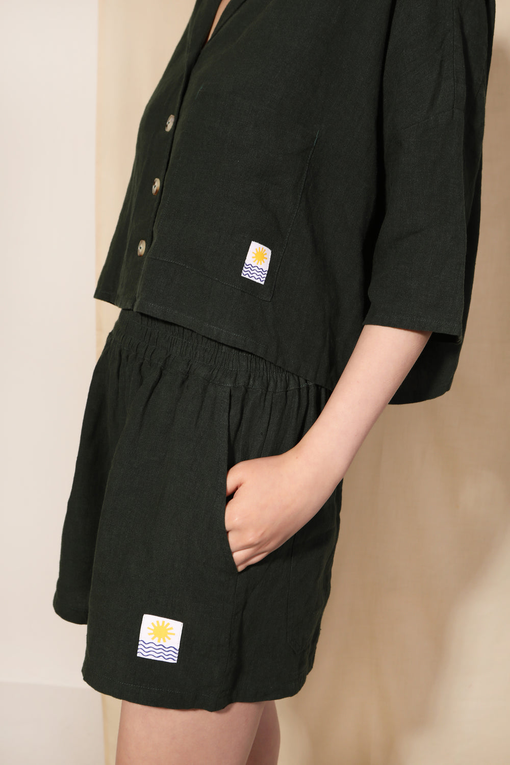 ベーシックリネンショートパンツ フォレストグリーン