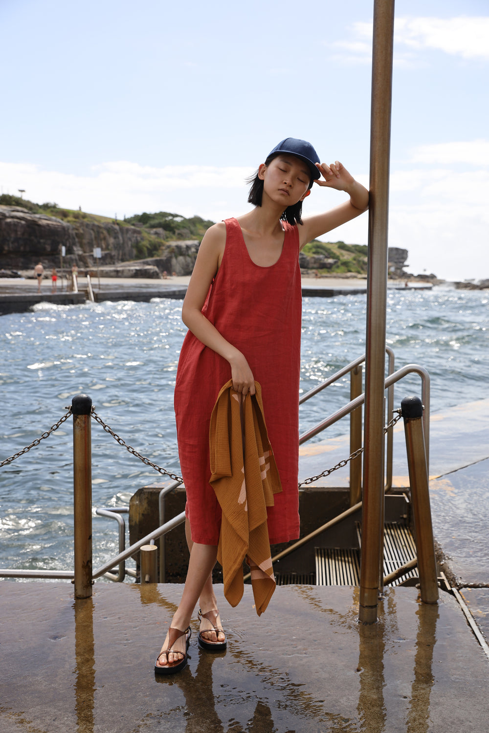 BASIC LINEN SHIFT DRESS PAPRIKA