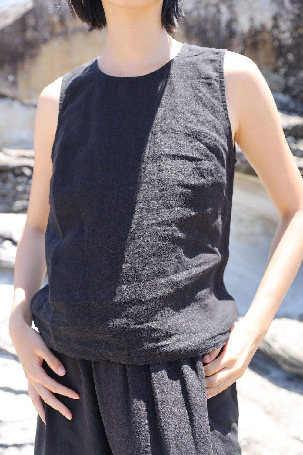 BASIC LINEN VEST BLACK